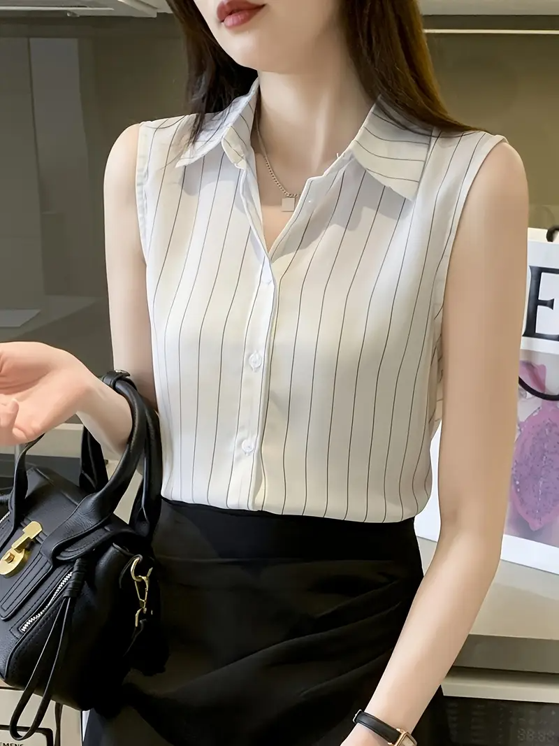 Sleeveless Straight Shirt