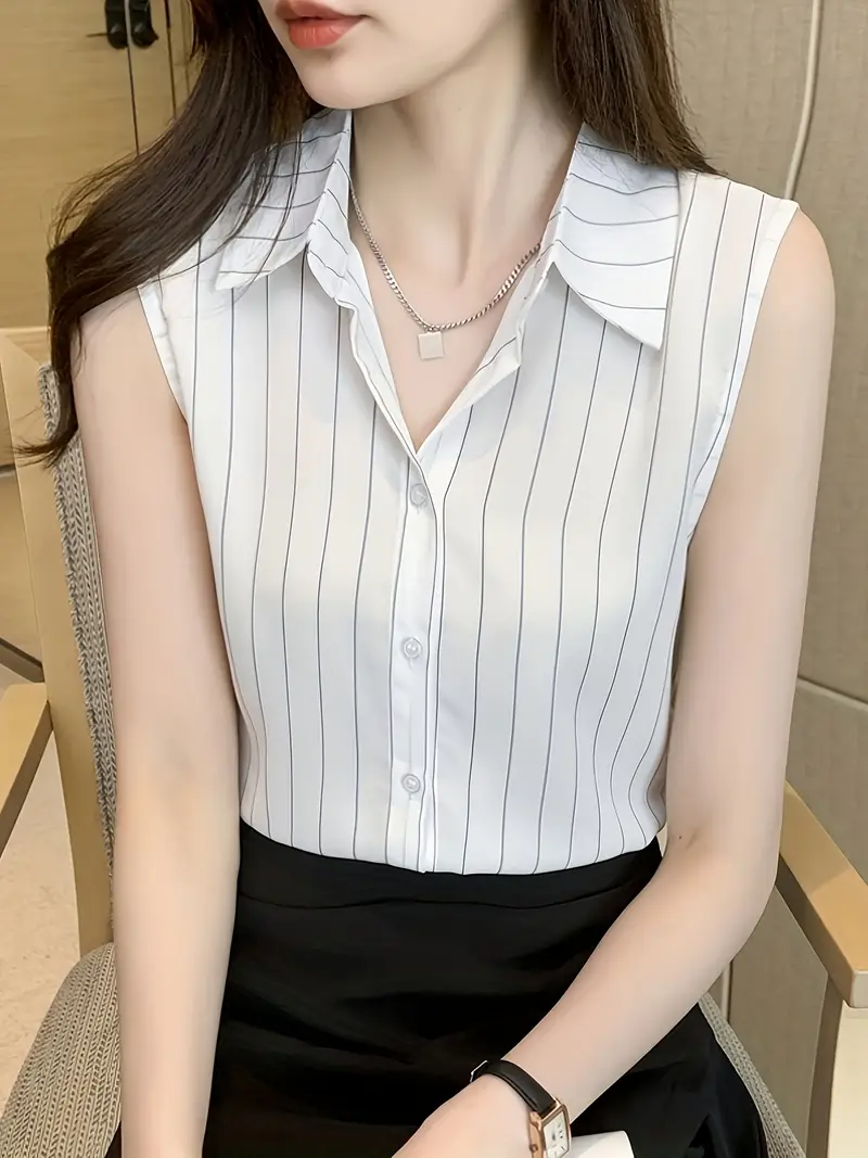 Sleeveless Straight Shirt